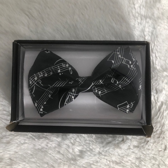 Mens Musical Note Bowtie. NEW - Picture 4 of 4